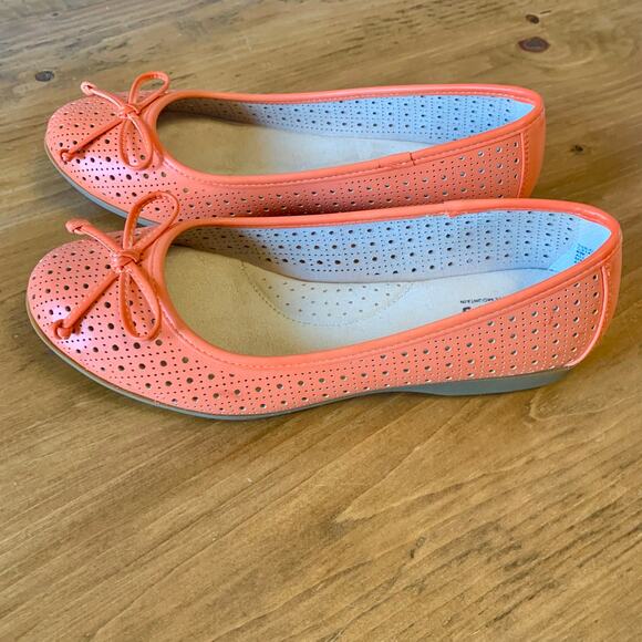 Cliffs White Mountain Womens Sz 8W Shoes Cheryl Tangerine Ballet Flats Summer - Picture 5 of 13
